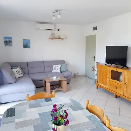 Ante Apartment