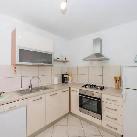 Ante Apartment