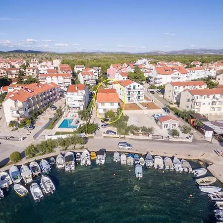 Ante Apartment Srima